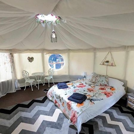 Luxury Glamping @Moulin Des Forges 호텔 Moutier-Malcard 외부 사진